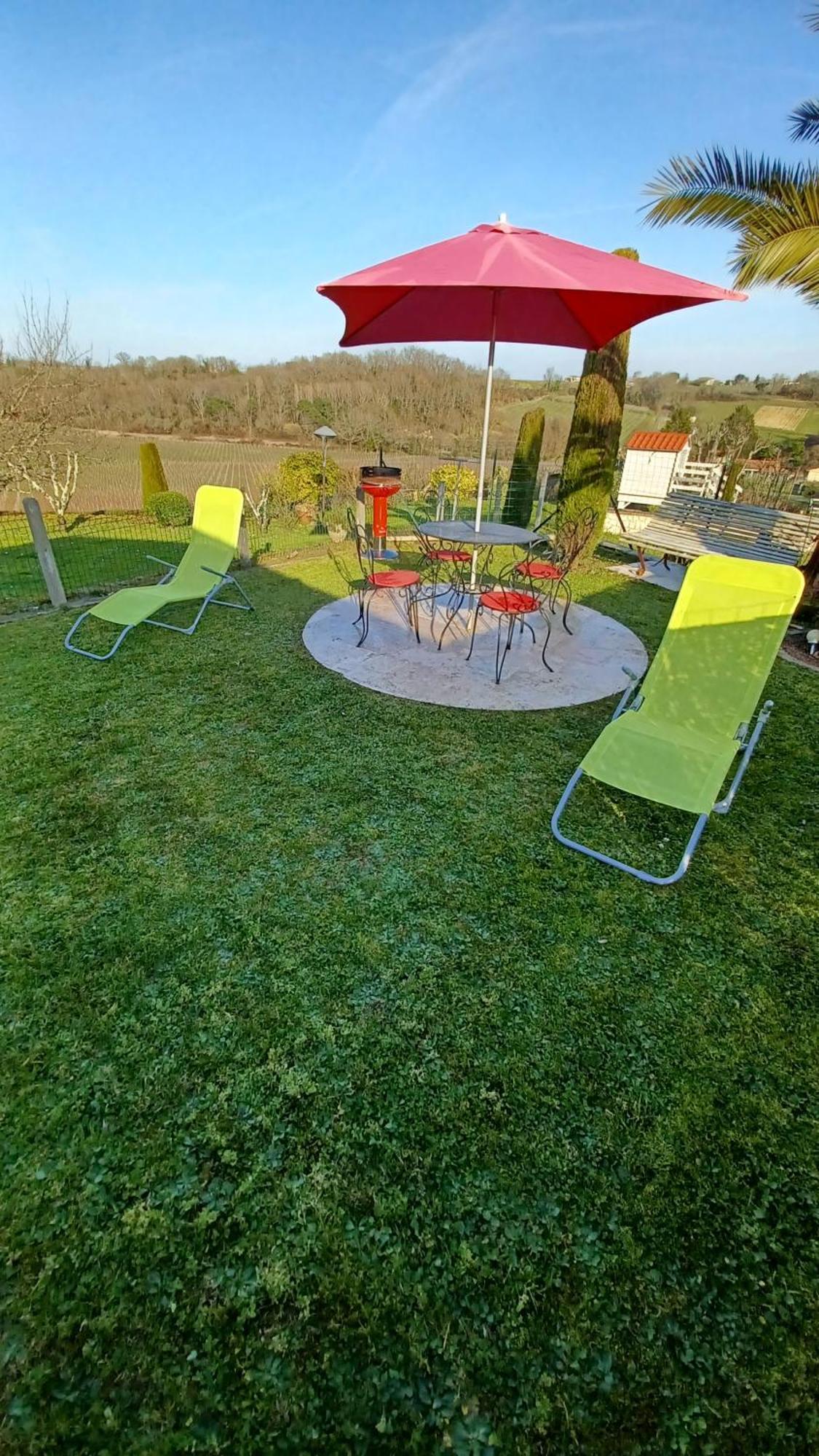 Gite Les Deux Meules Sainte-Colombe  Luaran gambar